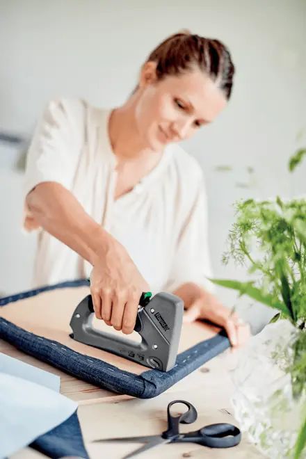 5001674 Rapid  Staple Gun