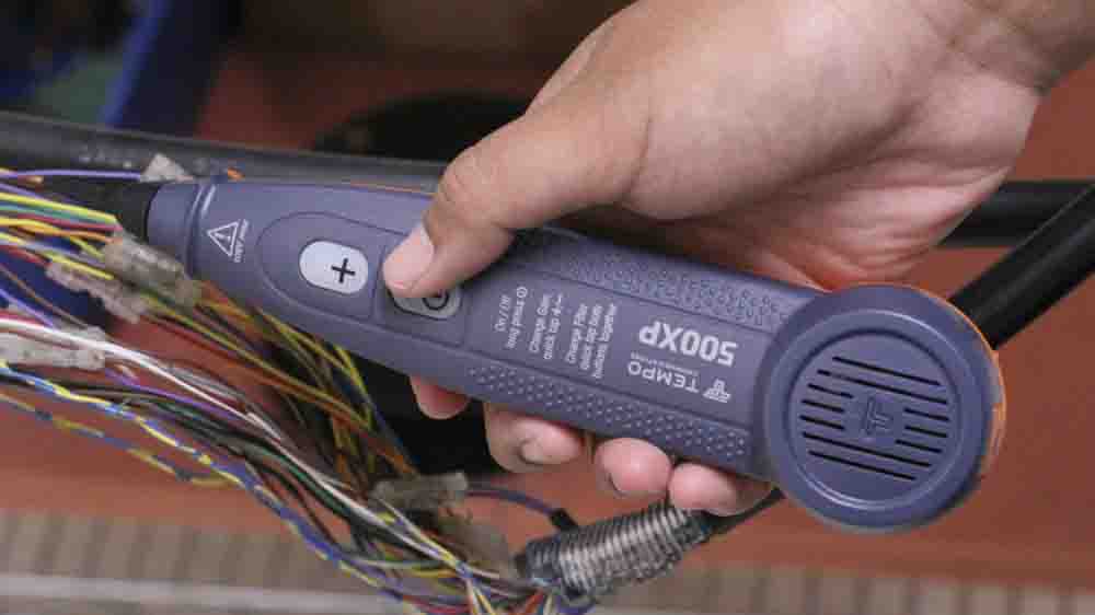 500xp Tempo Tone Generator, 983 Hz Tone Frequency