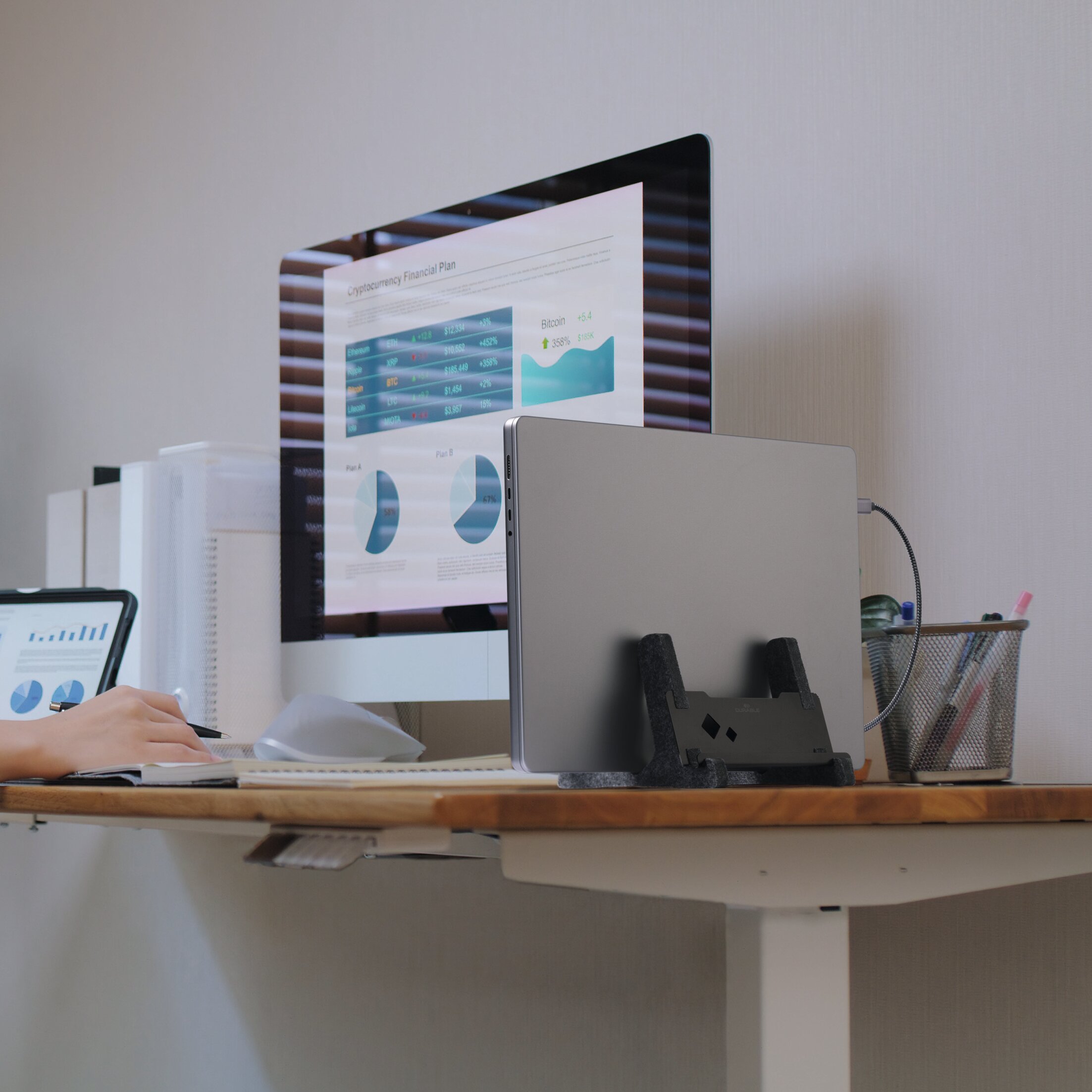 508058 Durable Laptop Stand For Use With Laptop