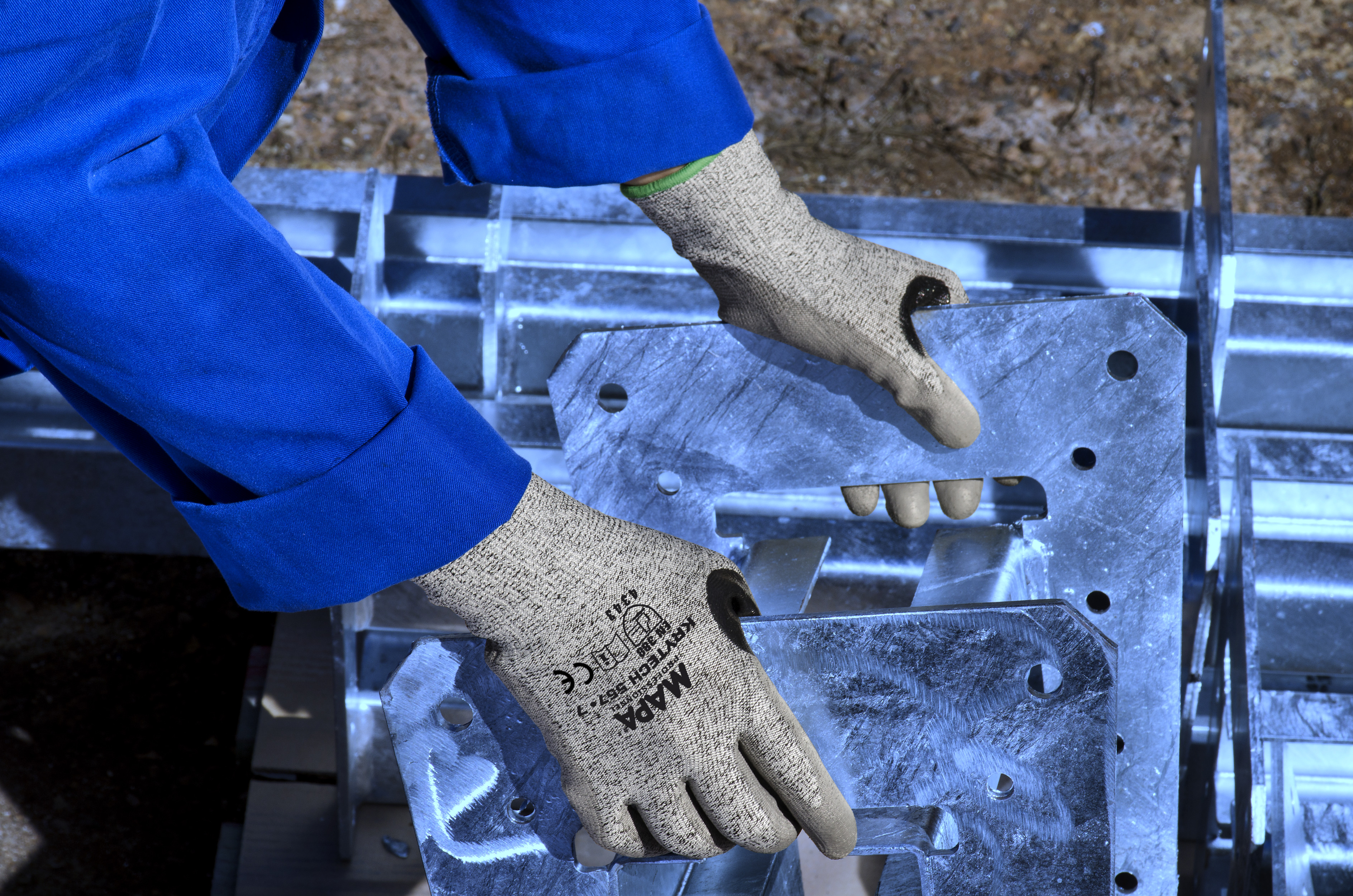 557 Mapa KRYTECH  Grey High Performance Polyethylene Work Gloves, Size 9, Polyurethane Coating