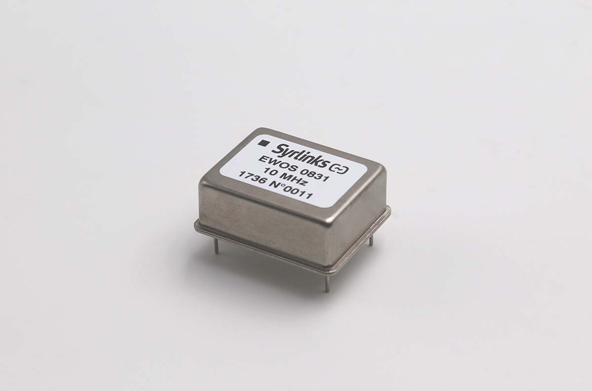 SYRLINKS 10MHz OCXO Oscillator, Europack High ±10ppb SineEWOS831-5V0-B-S4