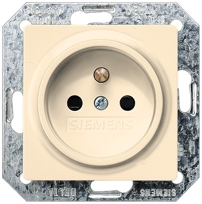 Siemens 5UB1908 White 1 Gang Electrical Socket, 16A Indoor, Schuko