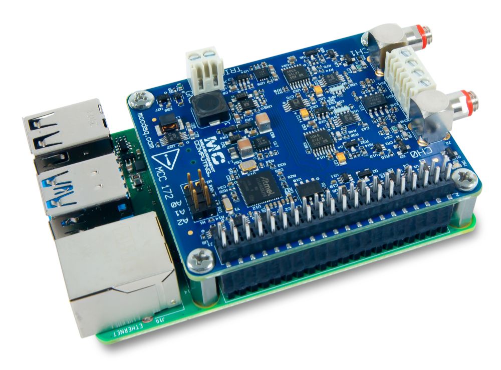 Digilent MCC 172: IEPE Measurement DAQ HAT for Raspberry Pi with two coaxial Cable