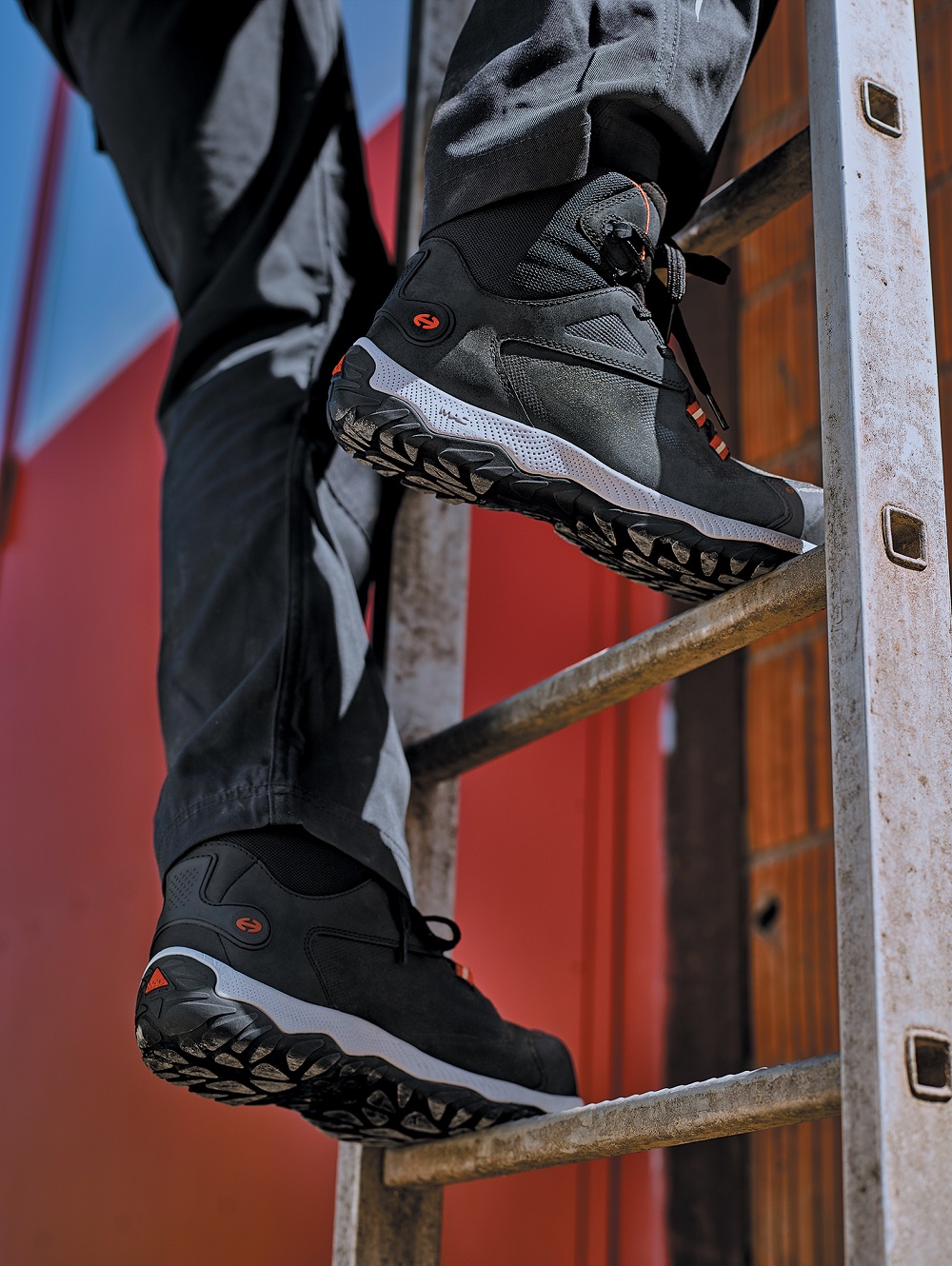 6743340 Heckel MACSOLE SPORT Black, White Composite Toe Capped Men's Safety Boots 6.5, EU 40 EN ISO 20345:2011