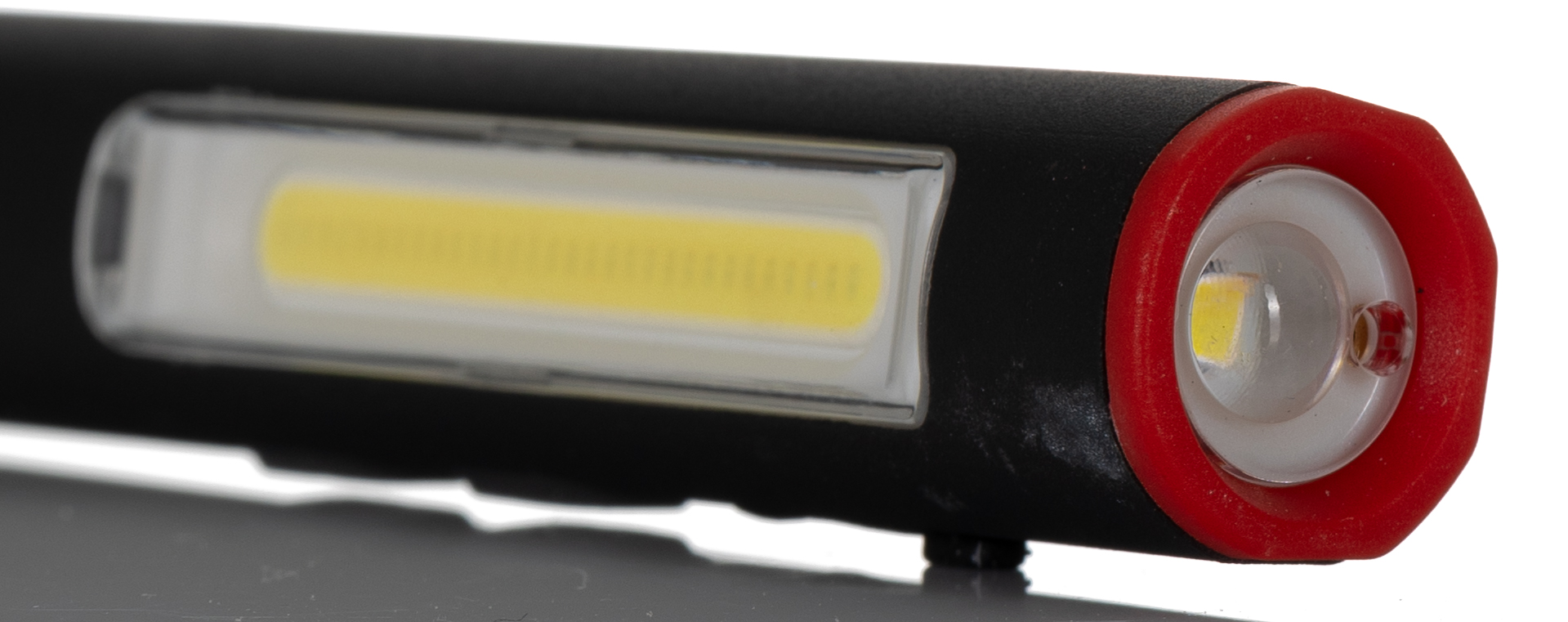 255-4203 RS PRO LED Pen Torch Black, Red - Rechargeable 315 lm, 170.2 mm