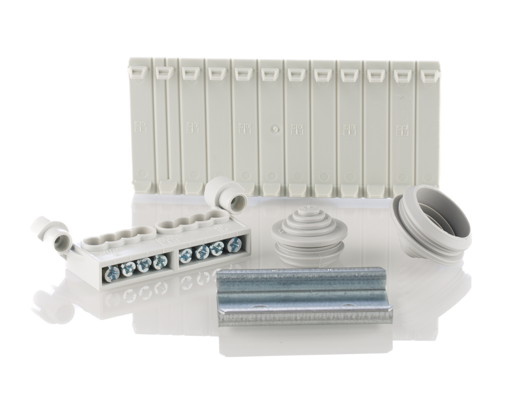 73550301 Spelsberg AKe Ake 03 3 Phase Consumer Unit 3 Way