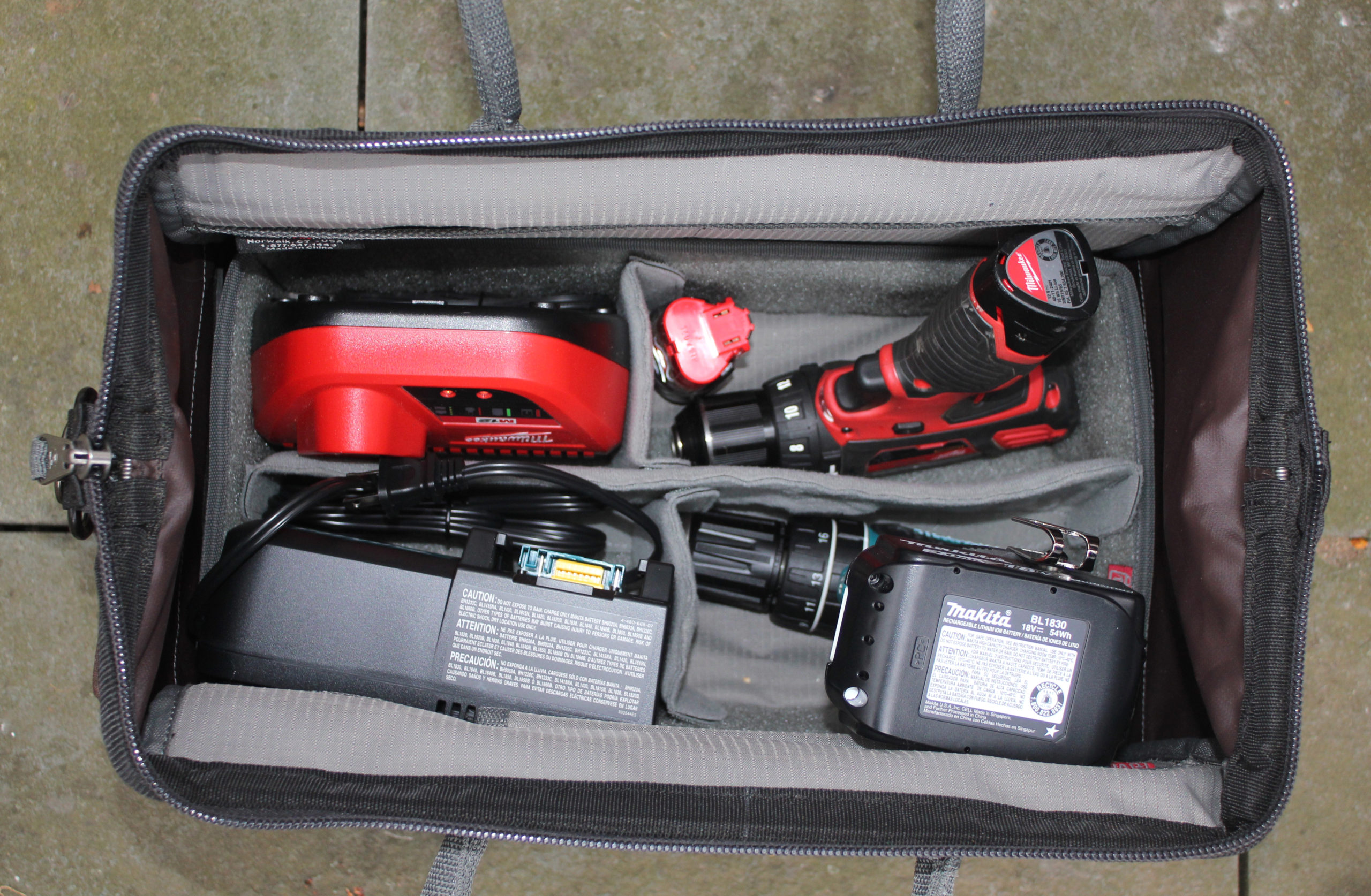 ax3530 Veto Pro Pac Nylon Tool Bag 9.5in x 16.5in x 11.5in