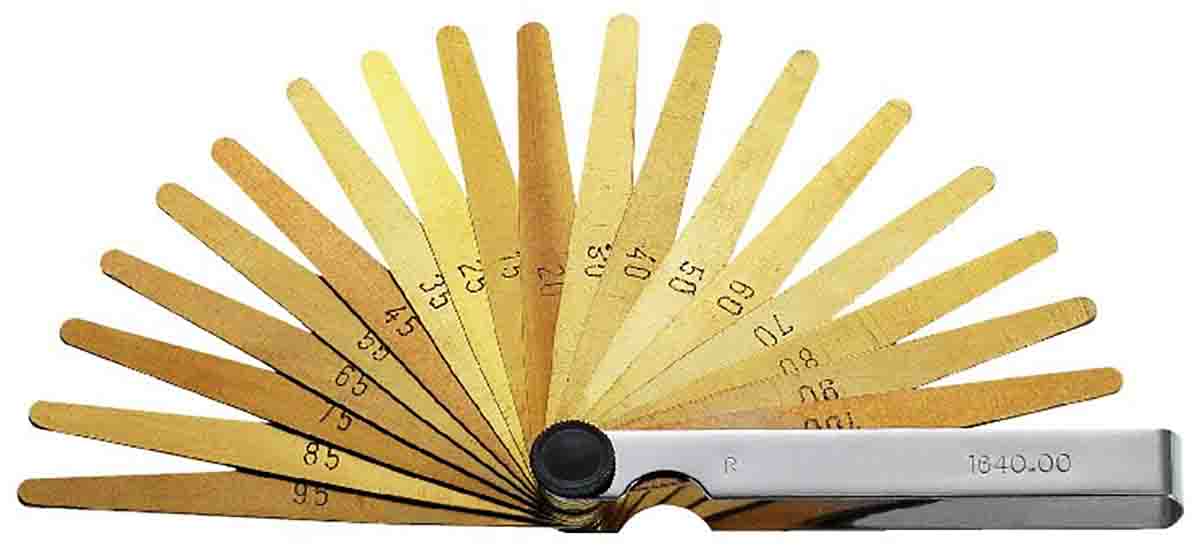 Facom 804.AM Brass Feeler Gauge, 19 Blades