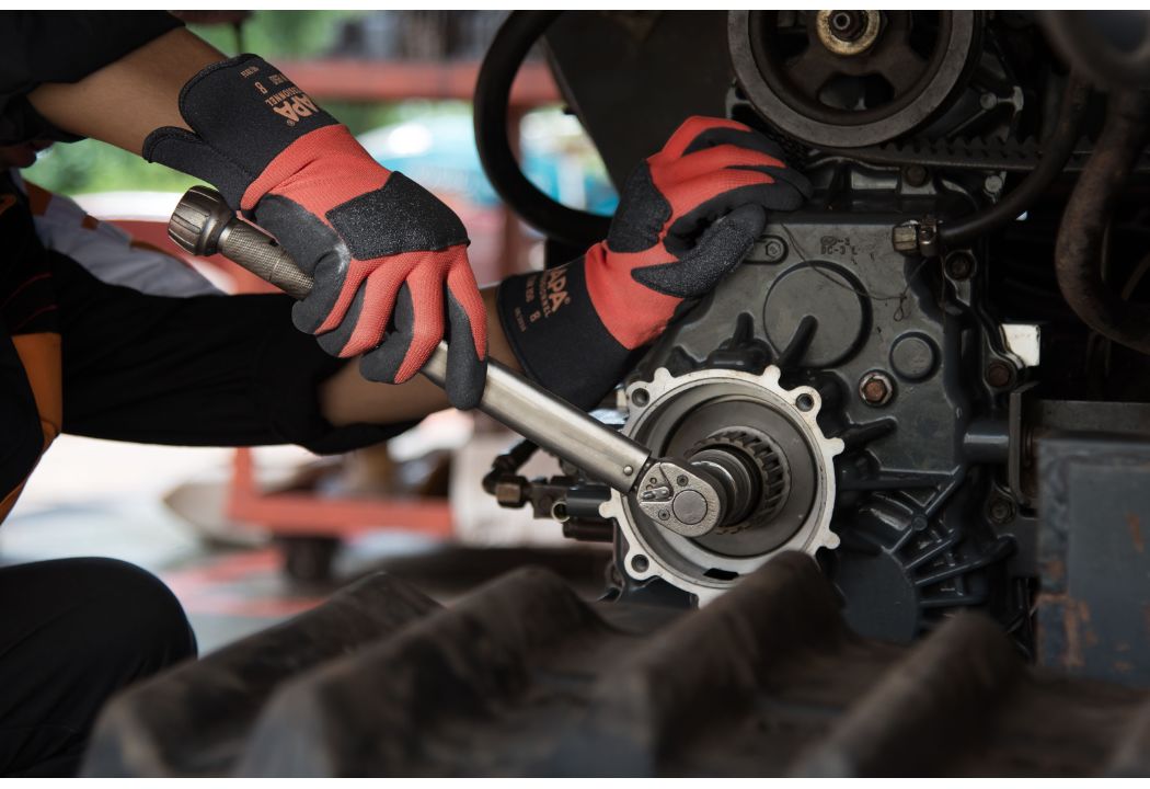 850 Mapa TITAN  Orange Nitrile Work Gloves, Size 8, Nitrile Coating