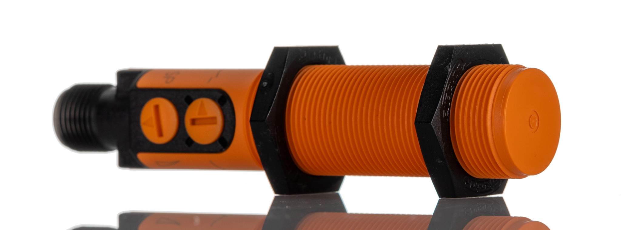 ifm electronic Capacitive Threaded Barrel Proximity Sensor, M18, 30 mm Detection, PNP NO/NC, 10 → 30 V dc