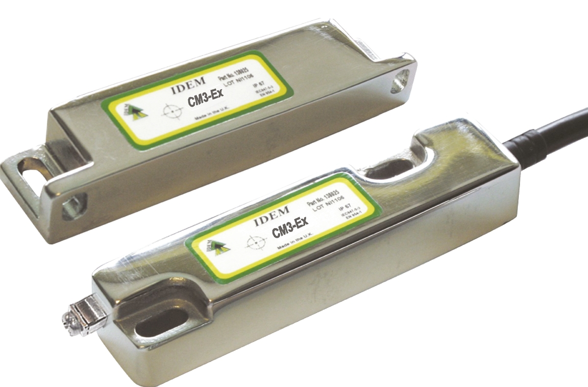 IDEM CM3-Ex Series Magnetic Non-Contact Safety Switch, 316 Stainless Steel Housing, 24V dc, NO, 10 m Cable