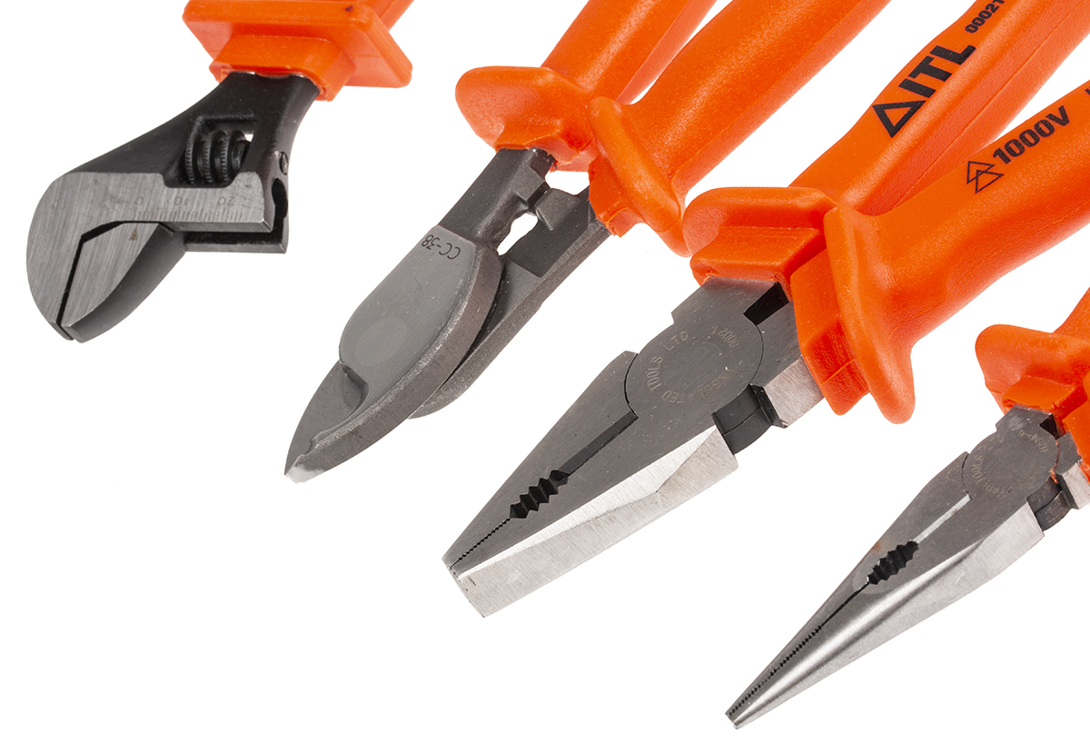 911-1538 ITL Insulated Tools Ltd 9 Piece Electrician Tool Kit Tool Kit VDE/1000V Approved