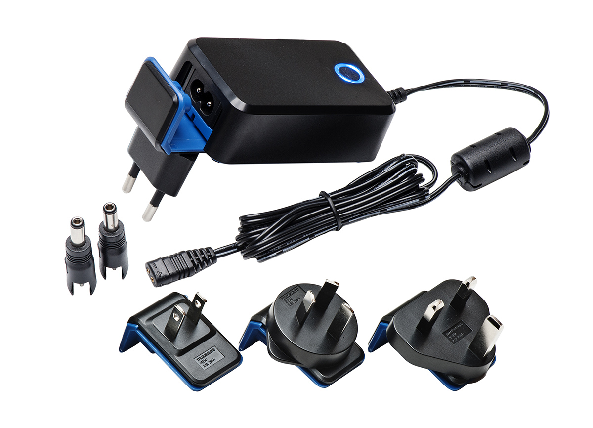Mascot 16W Plug-In AC/DC Adapter 18V dc Output, 880mA Output
