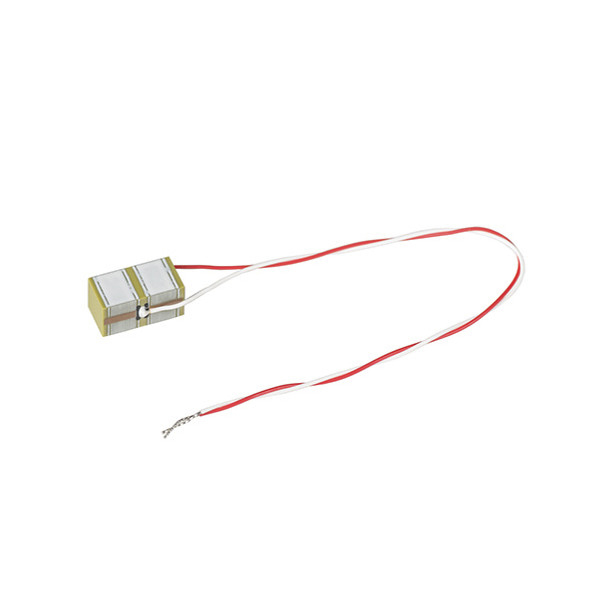 KEMET AE0505D44H40DF Ceramic Resonator 3.4 μF, 2-Pin 0505 5.4 mm 5.4mm, 40 mm