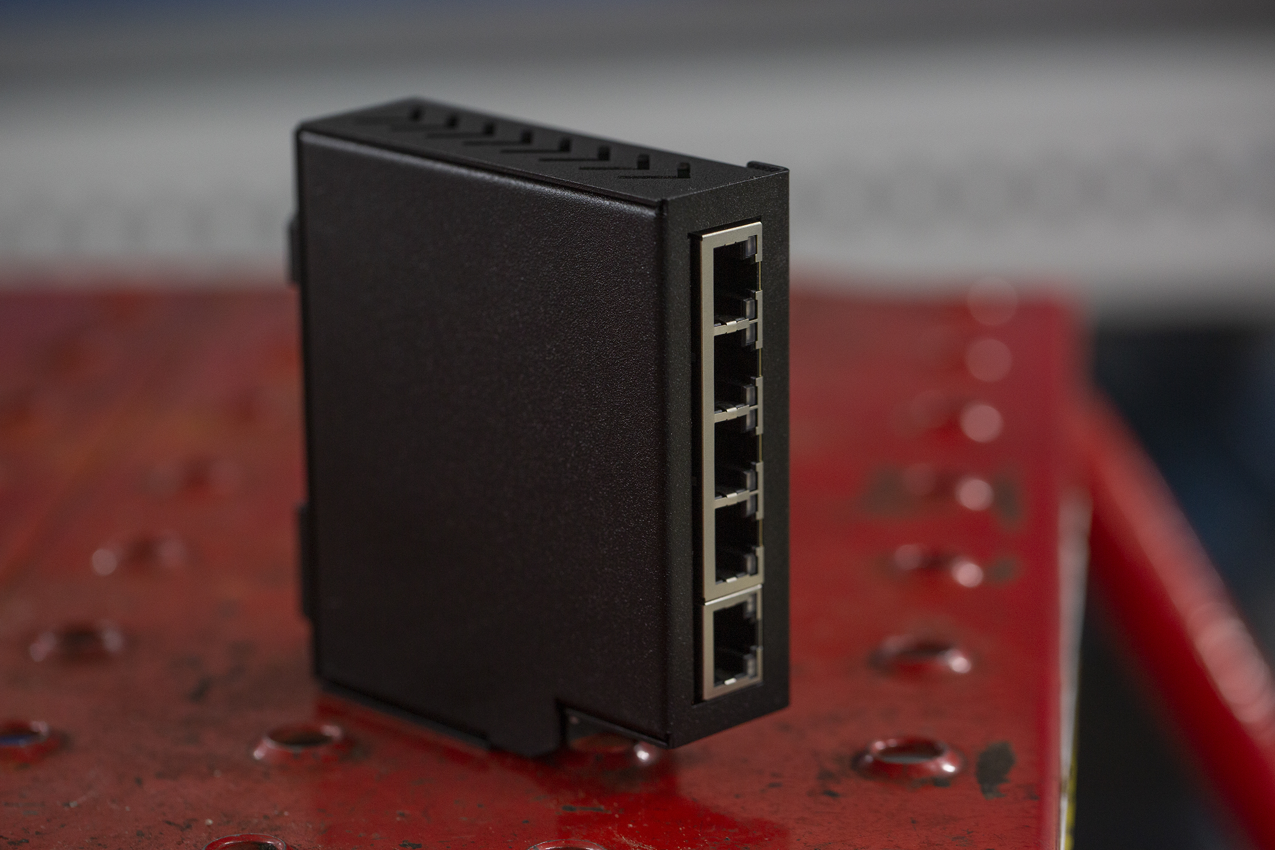 144-8675 RS PRO DIN Rail Mount Industrial Ethernet Switch, 5 RJ45 Ports, 10/100Mbit/s Transmission