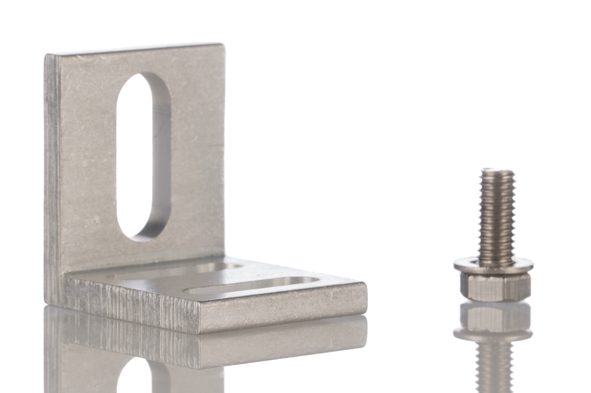 BALLUFF Angle Bracket for Use with Tubular Sensors