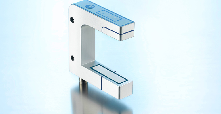 Microsonic bks+6/FIU Slot Ultrasonic Proximity Sensor, M12 IO-Link BK-S 30V 40 mm 240 V ac 30 V dc 60mA