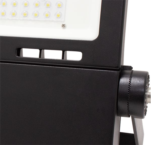 blade2-150-w-dd PowerLED Blade2 Floodlight, 208 LED, 150 W White, 2100 lm, IP65, 240V ac