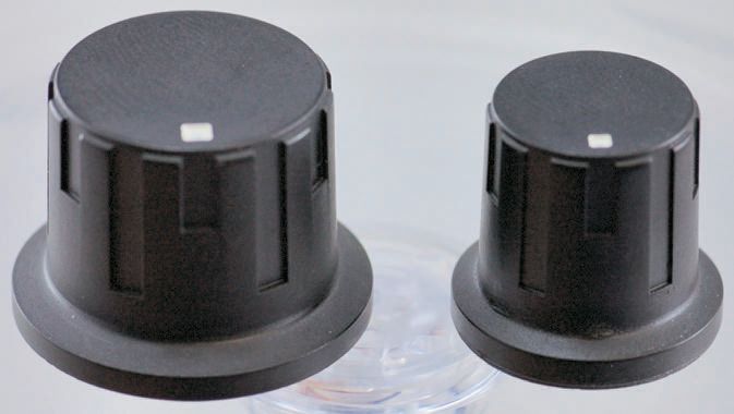 Aiko Denshi 19.7 mm Knob Diameter Black Potentiometer Knob for 6 mm Shaft Circular Shaft with Screw fix, BM-25