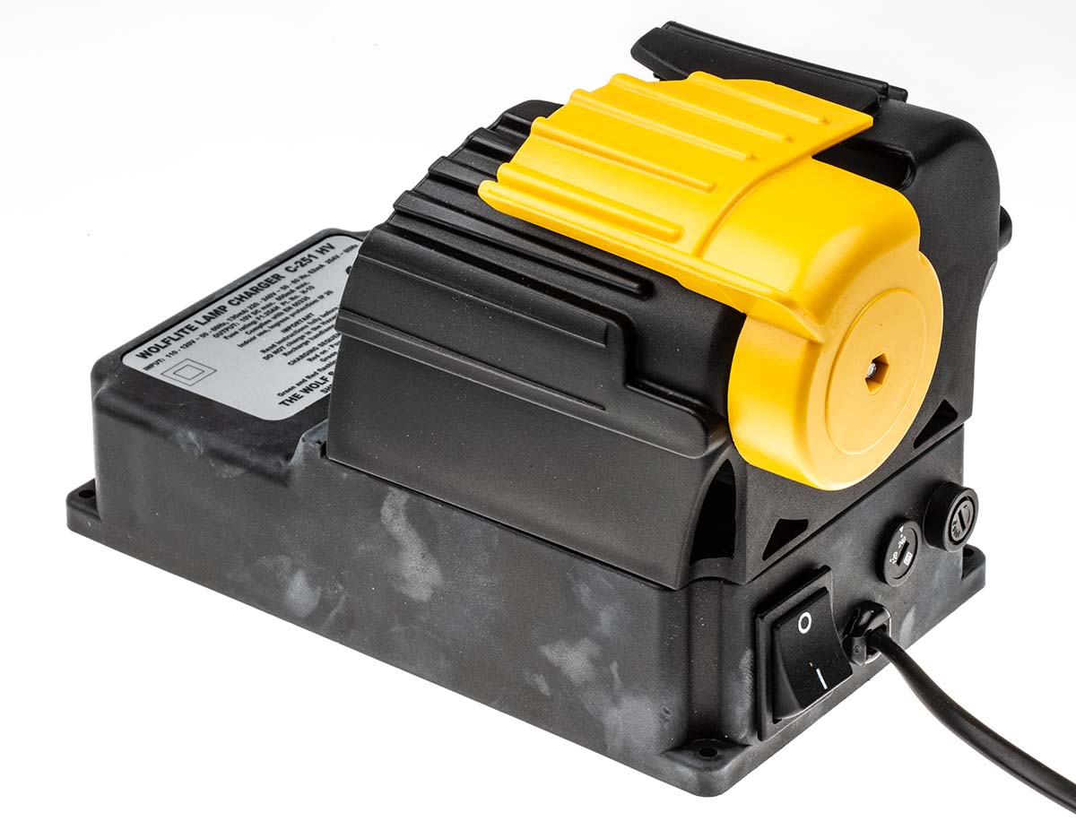 Wolf Safety Torch Charger 230V for use with H-251ALED