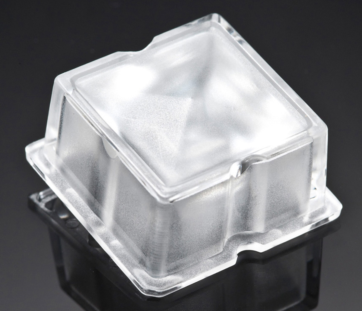 Ledil, High Bay Series 1-Way LED Lens 50 to 54 ° Extra Wide Angle Beam