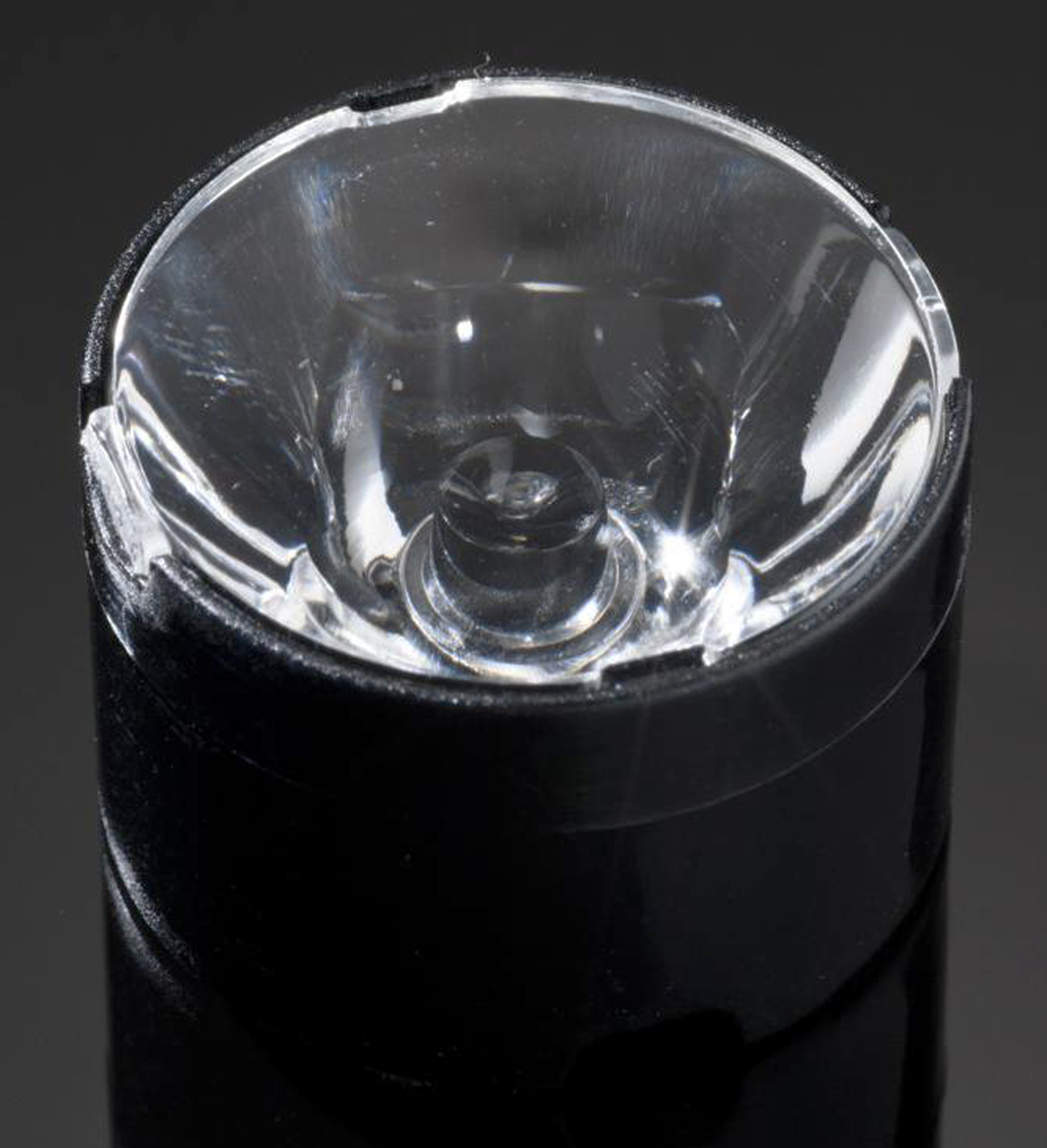 Ledil CA12816_LXP2-RS2, Leila Series 1-Way LED Lens 8 to 10° Round Beam