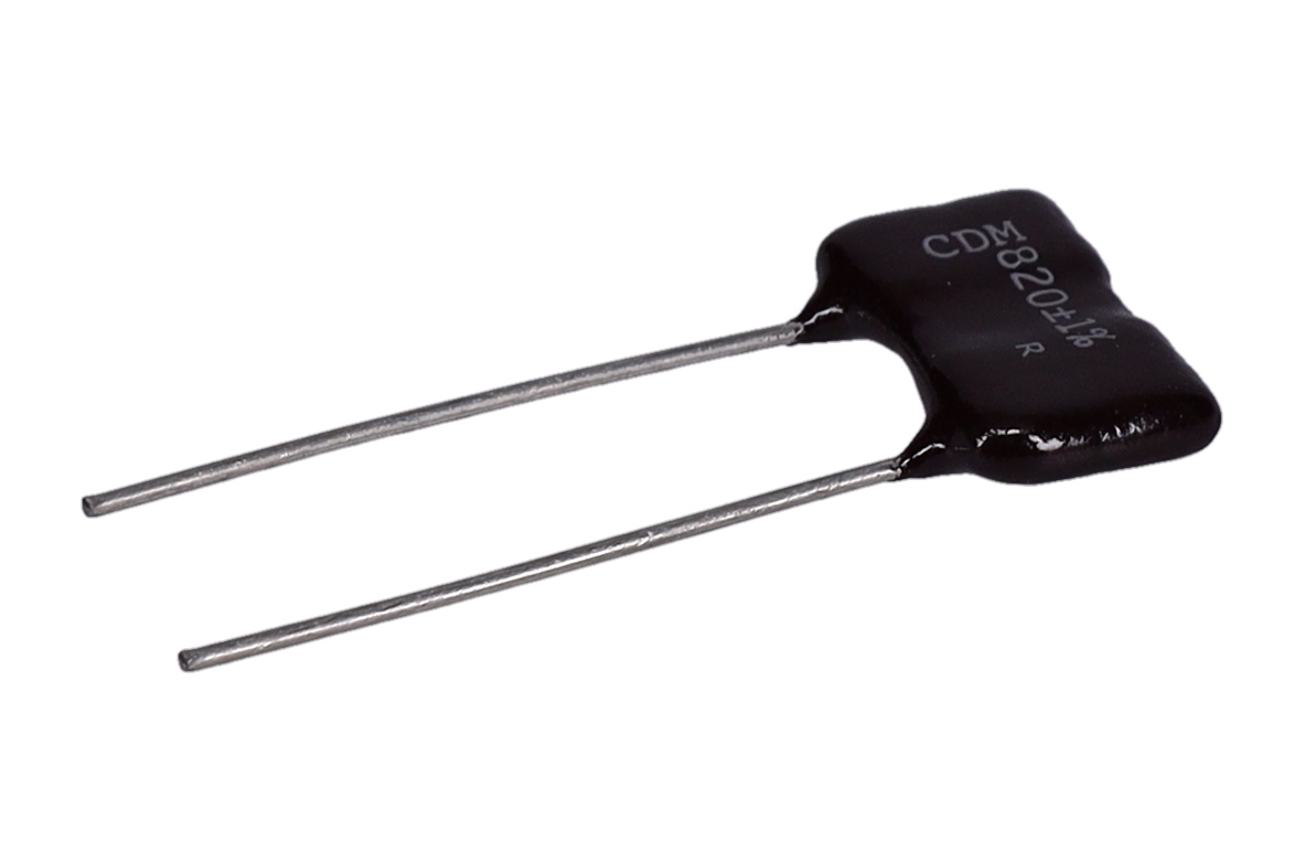 Cornell-Dubilier 820 pF Capacitor 500V 1 % Tolerance, CD19 Radial