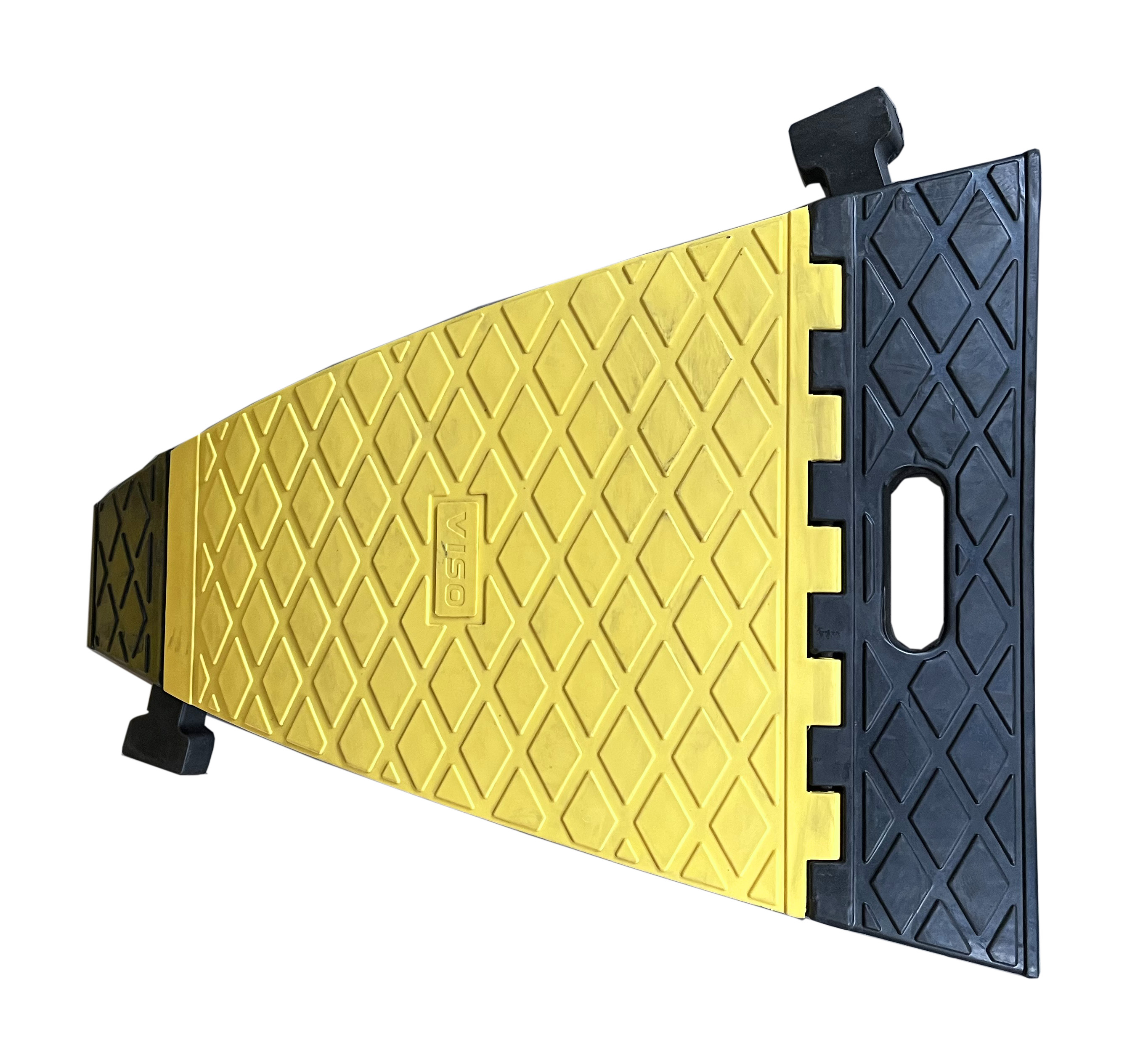 cptruck30 Viso 800 mm Black, Yellow Cable Cover in Rubber, Thermoplastic, 90 mm ID