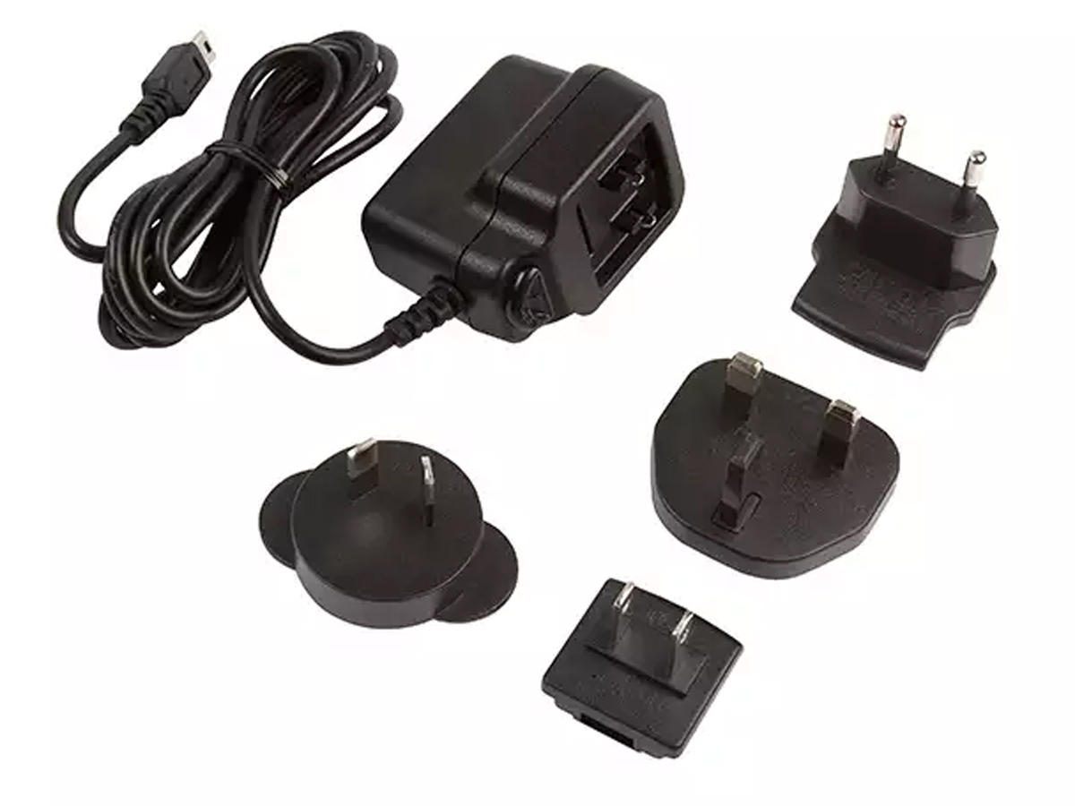 XP Power 5W Plug-In AC/DC Adapter 5V dc Output, 1A Output