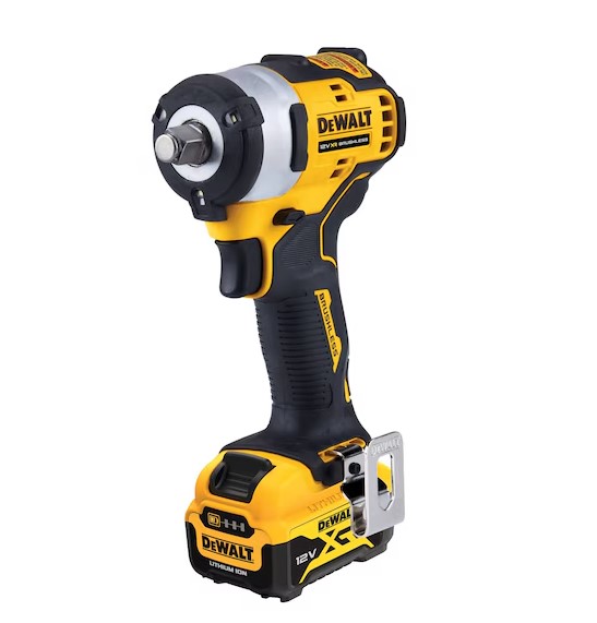 DeWALT 1/2 in 12V, 5 Ah Cordless Impact Wrench