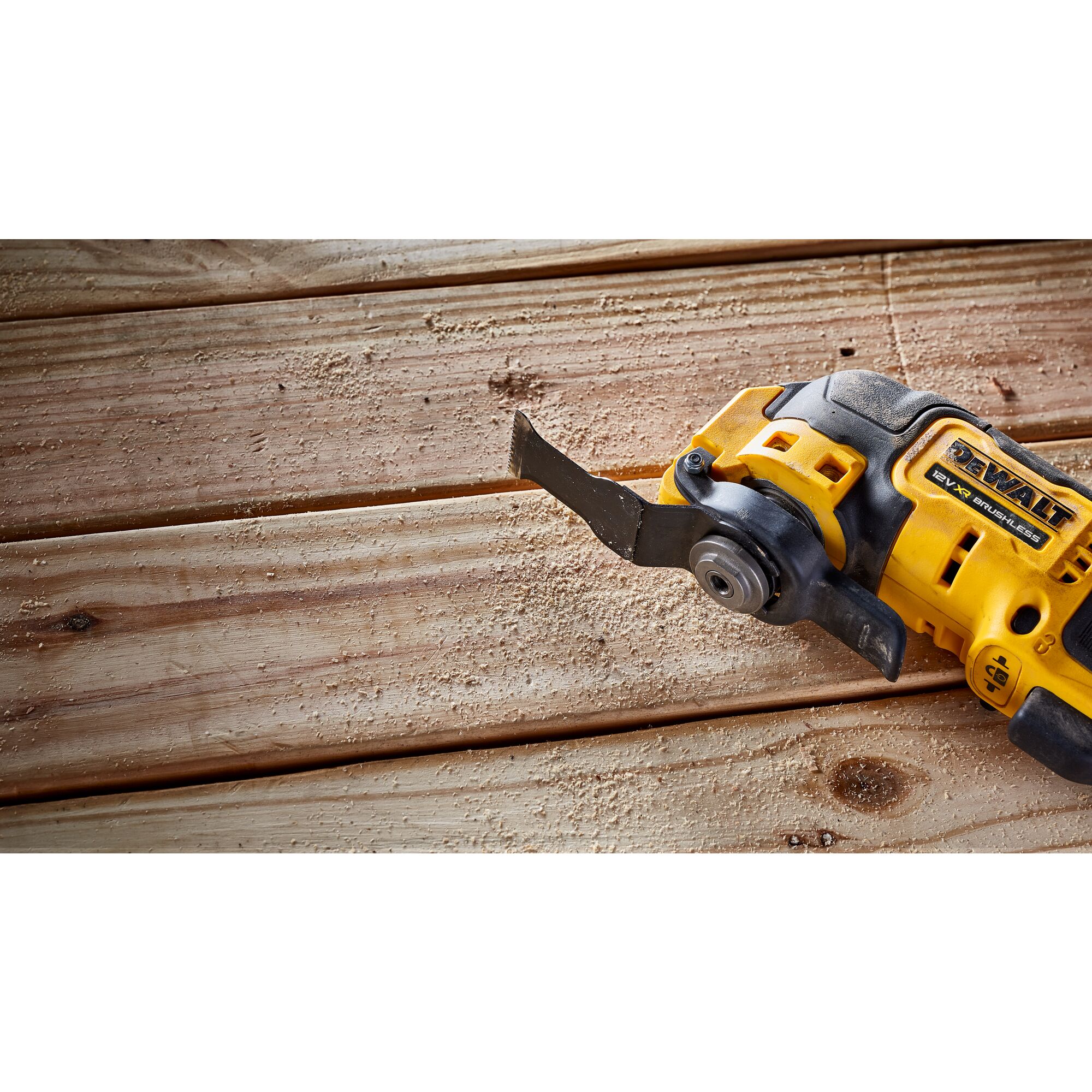 dcs353d2-gb DeWALT DCS353D2-GB DCS353D2-GB Cordless Multi-Cutter, Type G - British 3-Pin