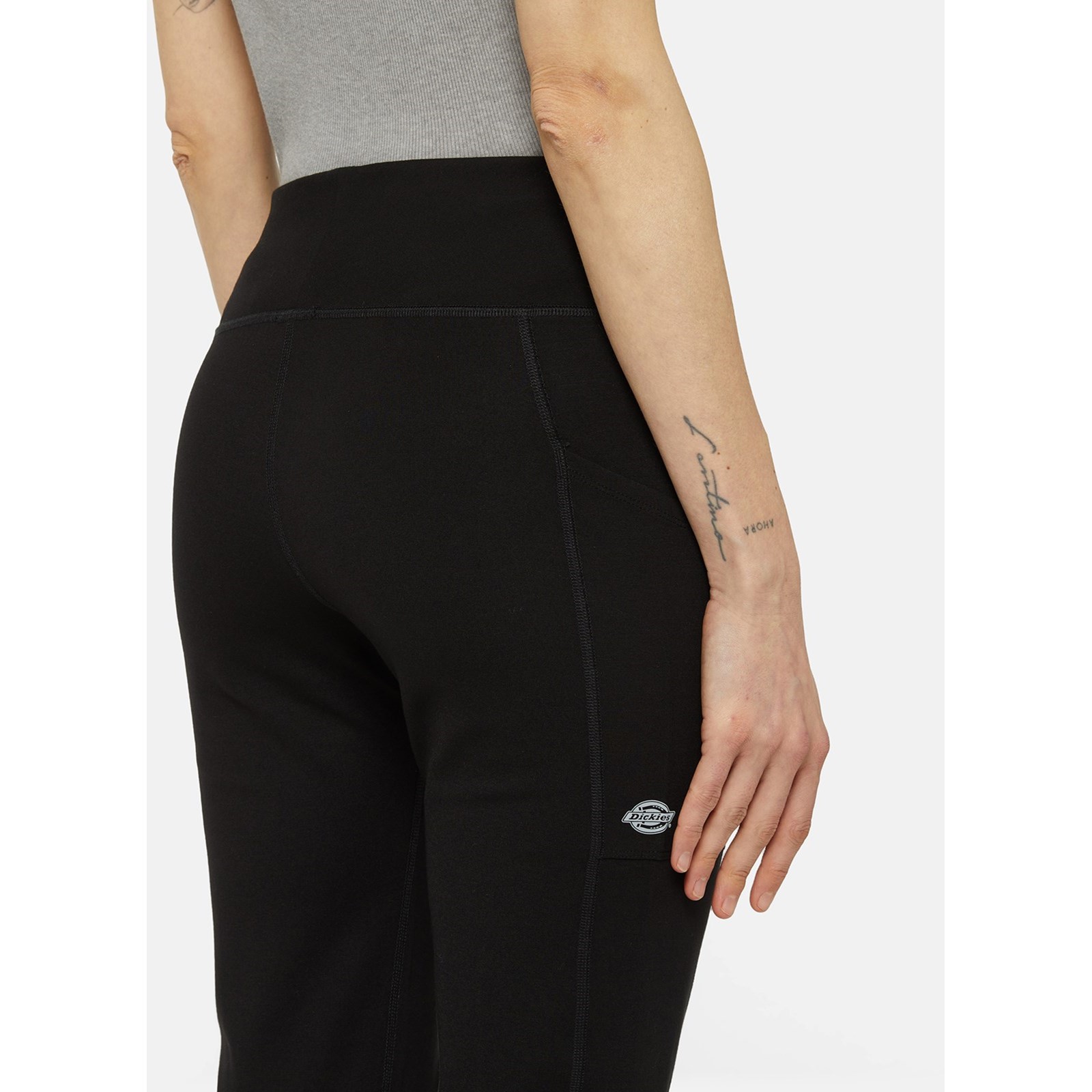 dk0a4yy6blk1 Dickies Black Base Layer, L