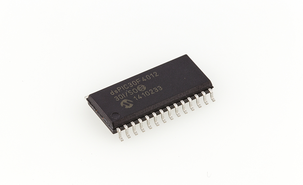 Microchip dsPIC30F, 16 bit Digital Signal Processor 30 MIPS 48kB FLASH 28-Pin SOIC