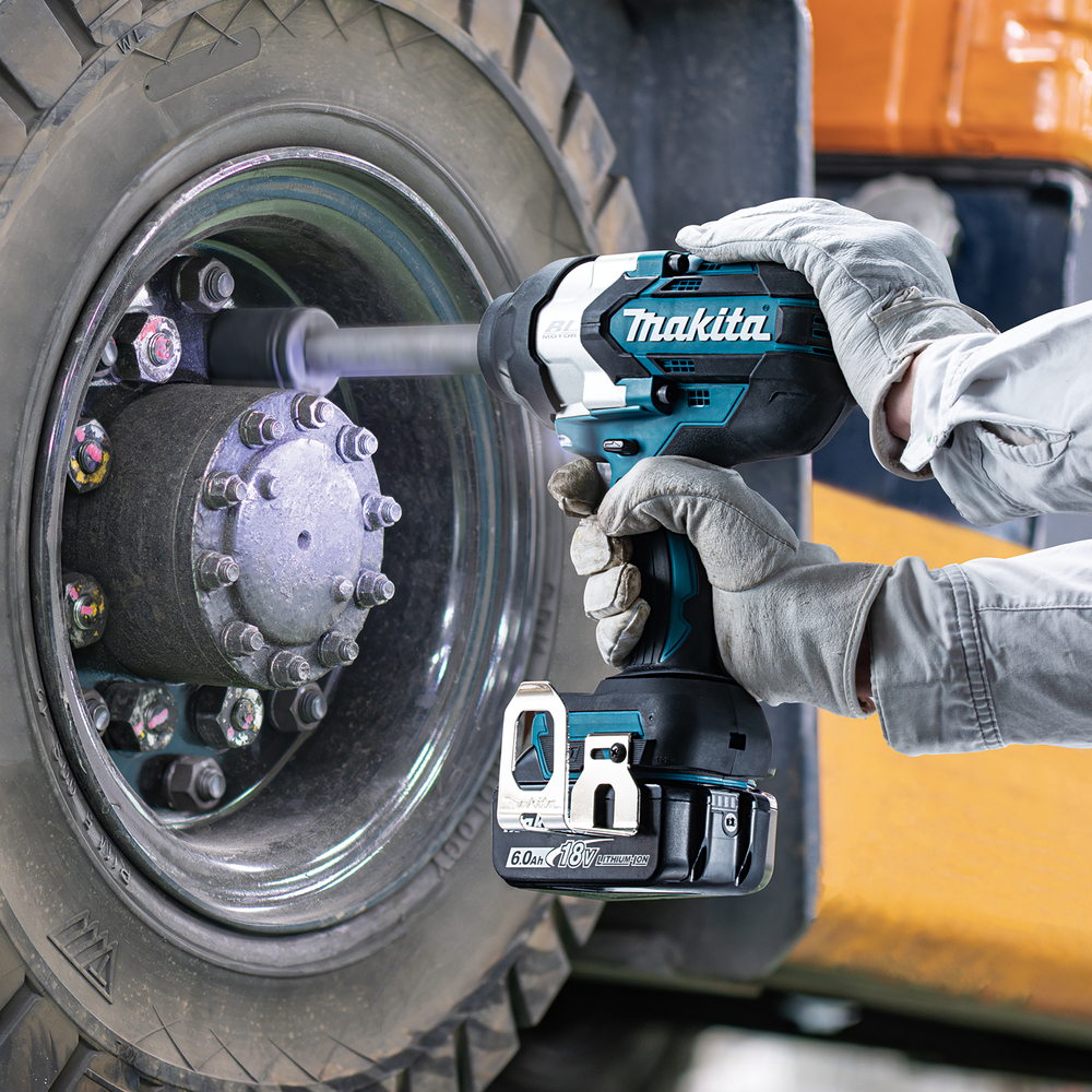dtw1005z Makita 3/4 in 18V Cordless Cordless Impact Wrench