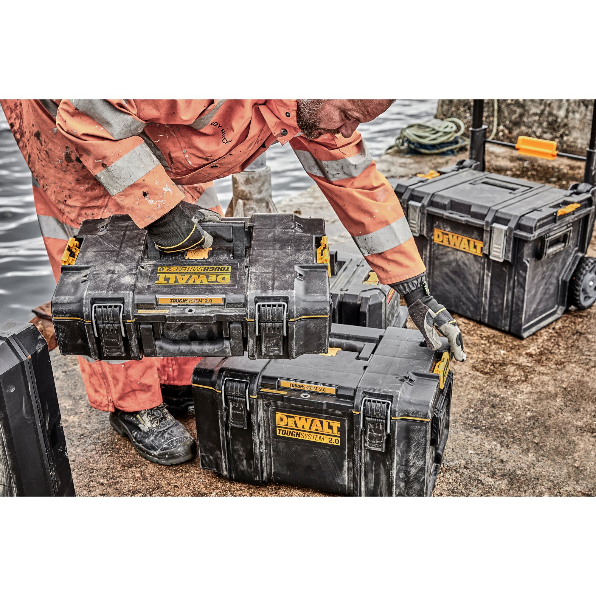 dwst83293-1 DeWALT 1 Drawer Plastic Tool Box 165 mm 371 mm 554mm