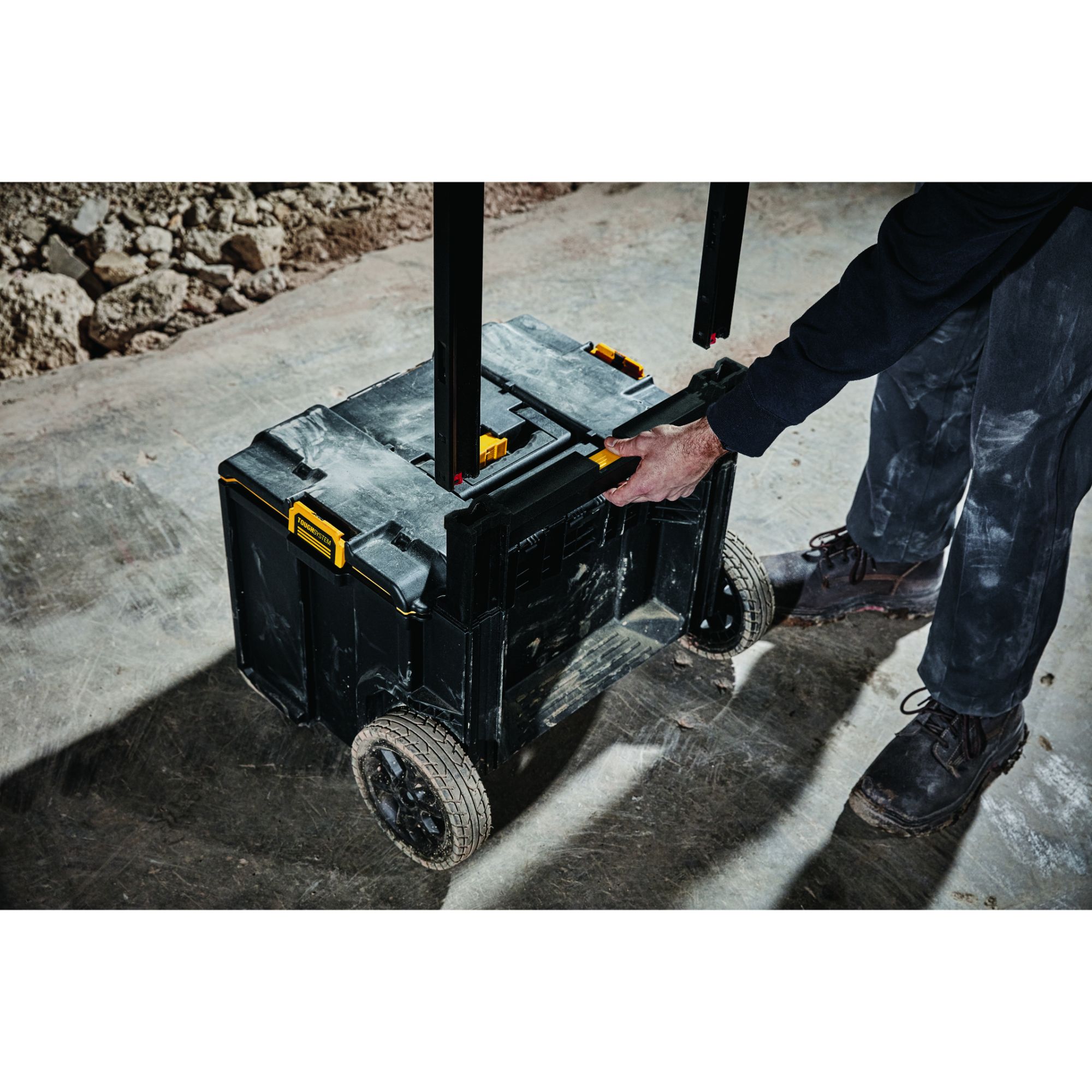 dwst83295-1 DeWALT 1 Drawer Plastic Tool Box Wheeled 685 mm 500 mm 554mm