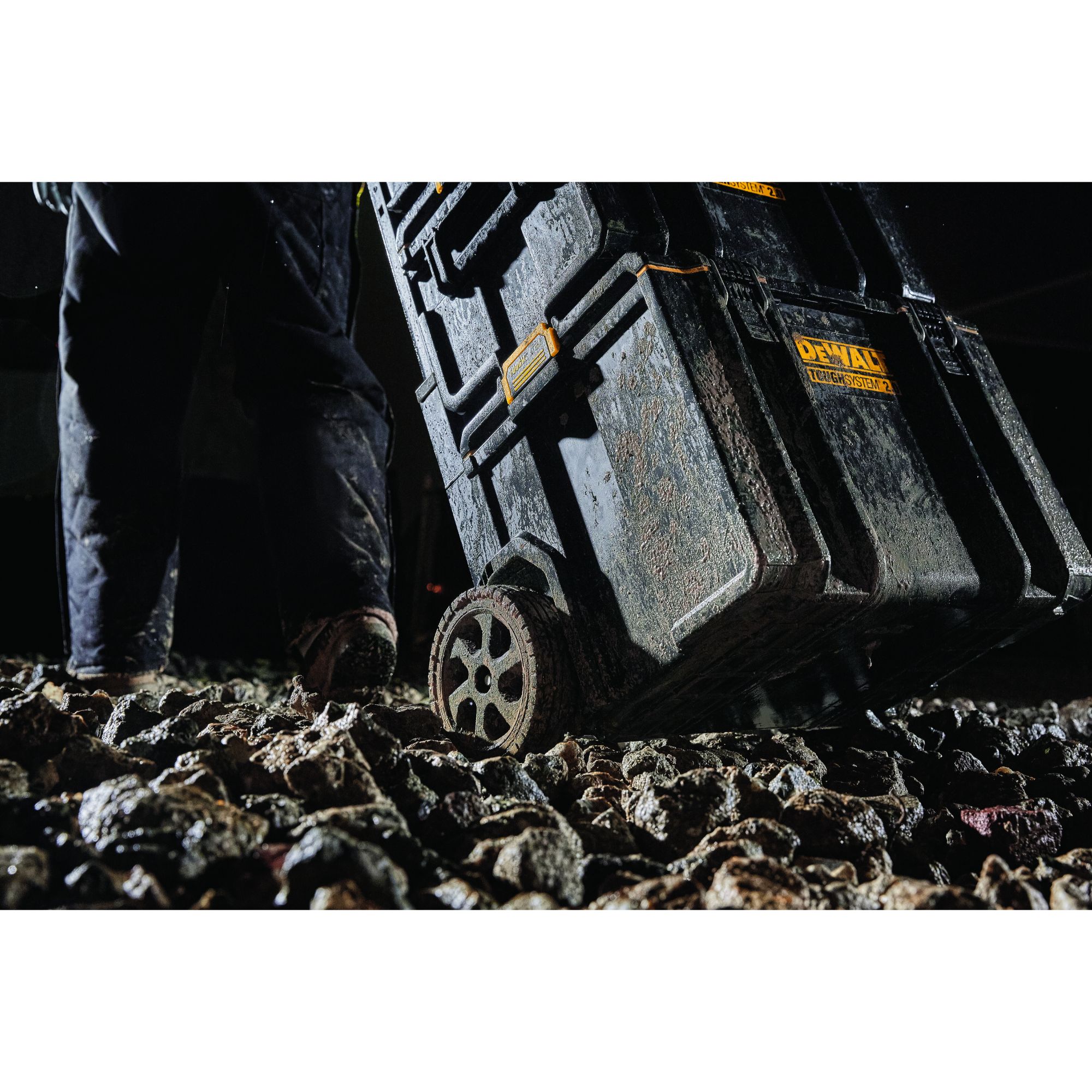 dwst83295-1 DeWALT 1 Drawer Plastic Tool Box Wheeled 685 mm 500 mm 554mm