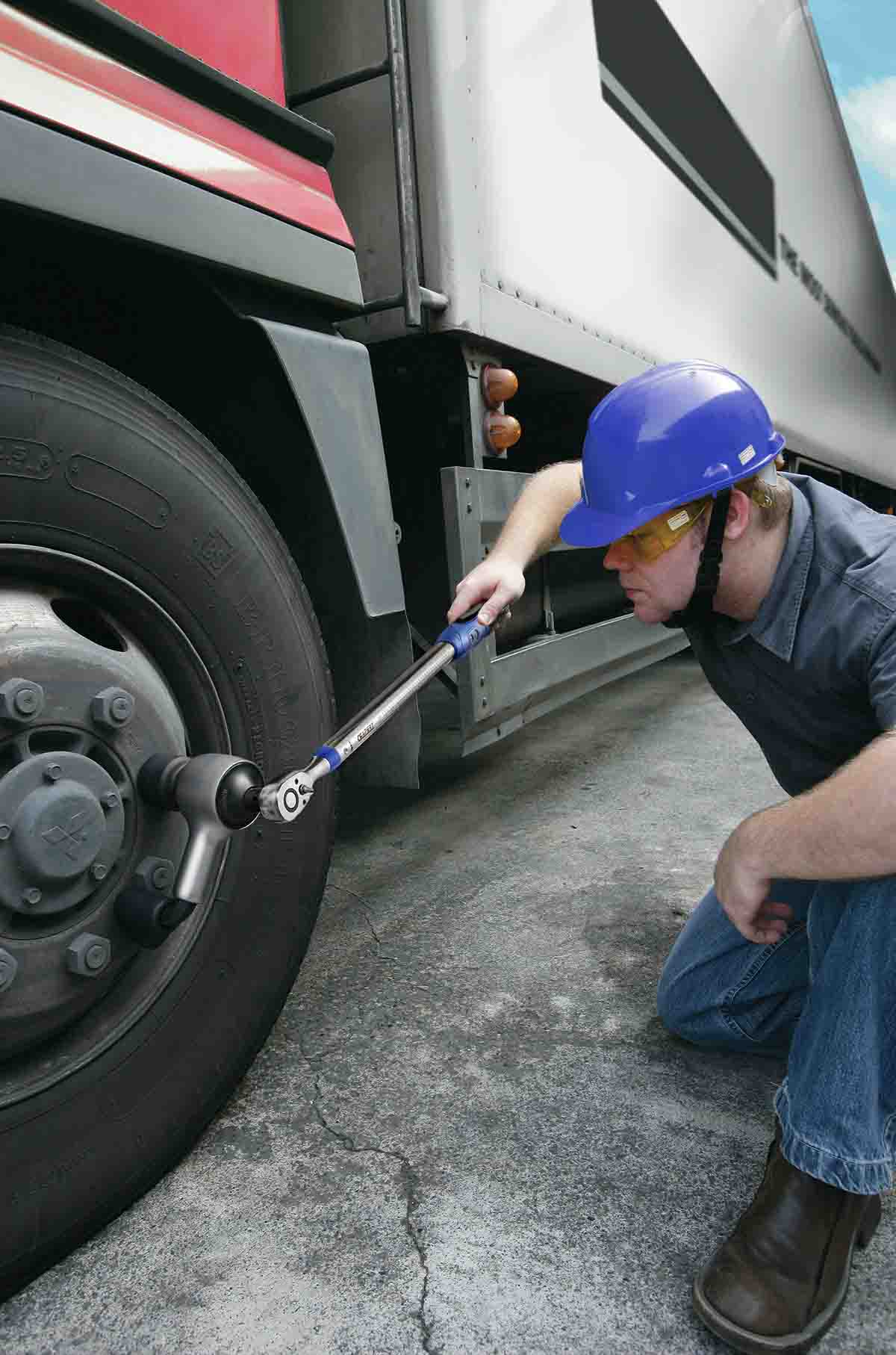 e100108 Expert by Facom Click Torque Wrench, 40 To 200 Nm, 1/2 in Drive, Square Drive, 517mm Overall