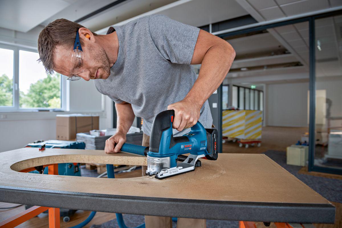 06015b1002 Bosch GST 18V-155 BC Cordless Jigsaw, 18V