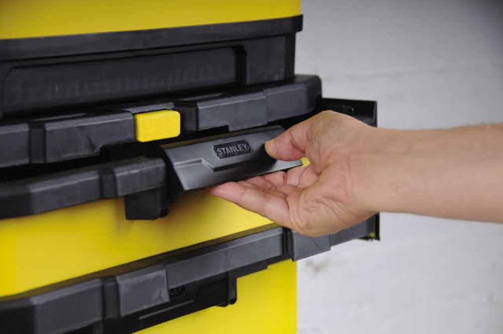 1-95-621 Stanley Rolling Workshop Plastic Tool Box 2 Wheels, 570 x 410 x 570mm