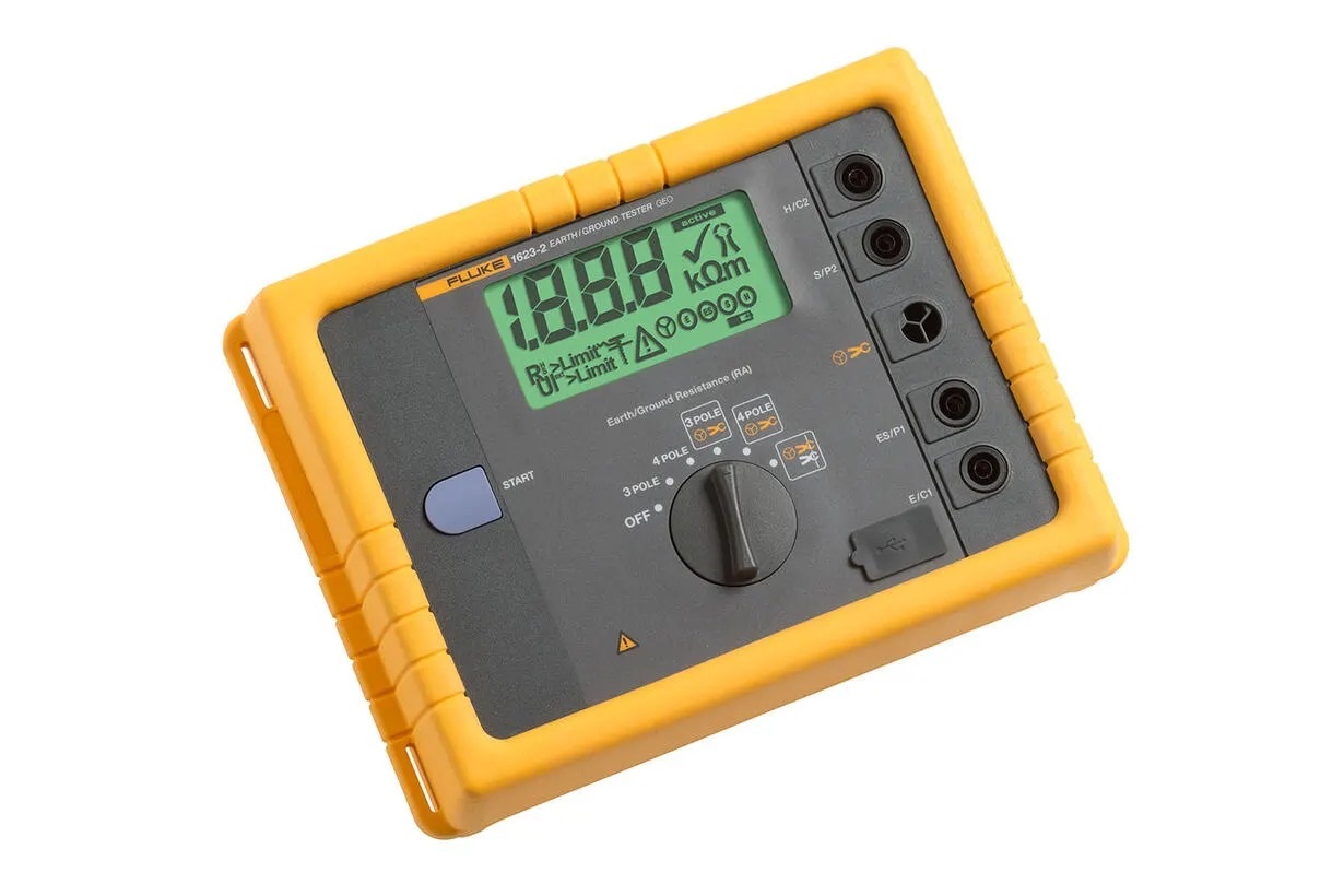 Fluke 1623-2 Earth Tester Kit, 19.99 kΩ CAT II 300V, RSCAL