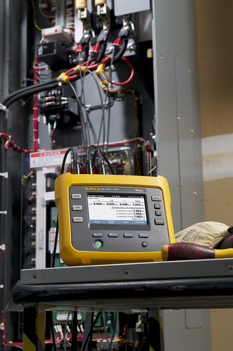 fluke-1732eus Fluke 1732/EUS Three Phase Power Energy Monitor & Logger, USB, USB Mini-Port, WiFi, Bluetooth
