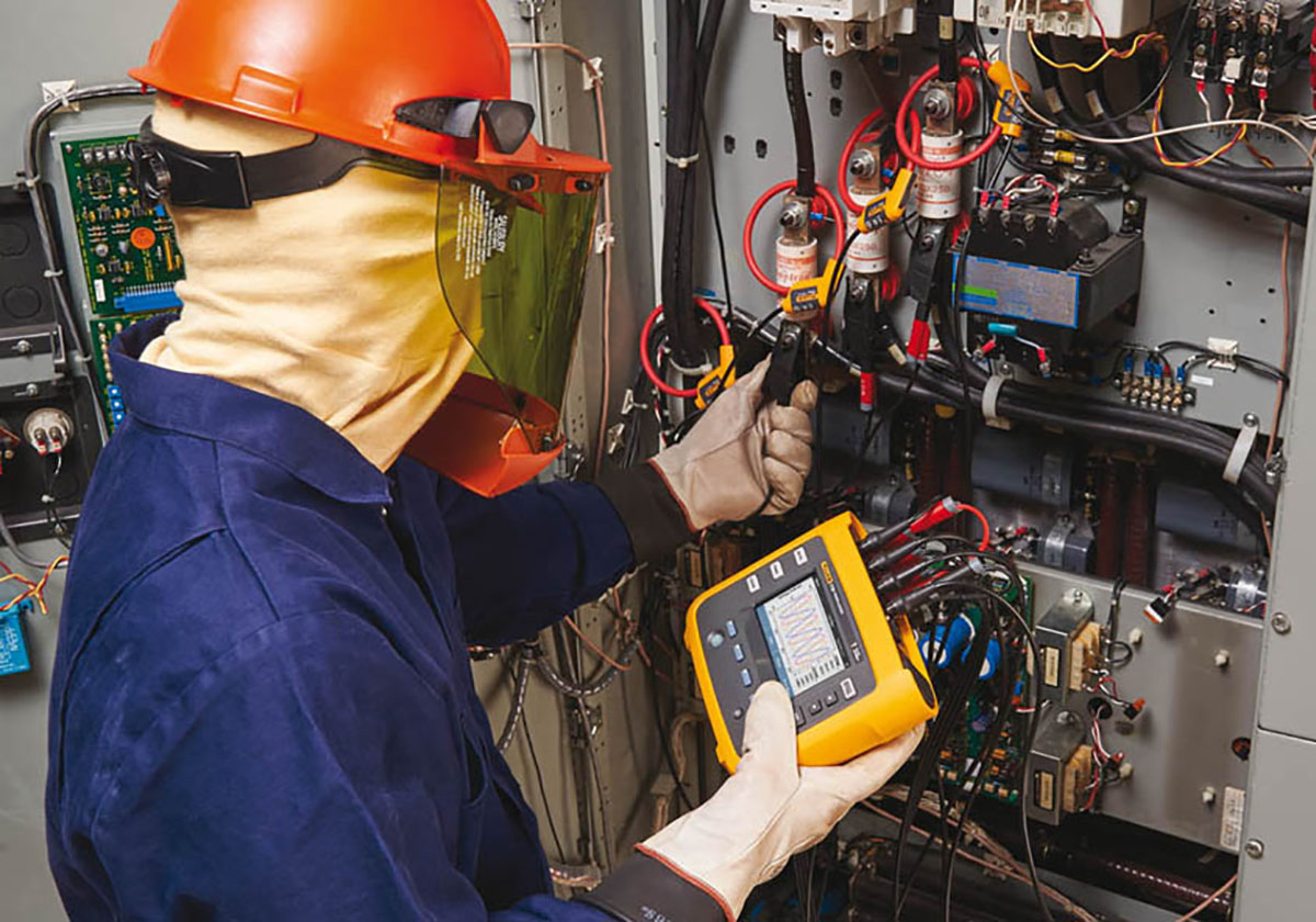 fluke-1736b Fluke 1736 Three Phase Power Energy Monitor & Logger, WiFi, Bluetooth, USB, 4 Channel
