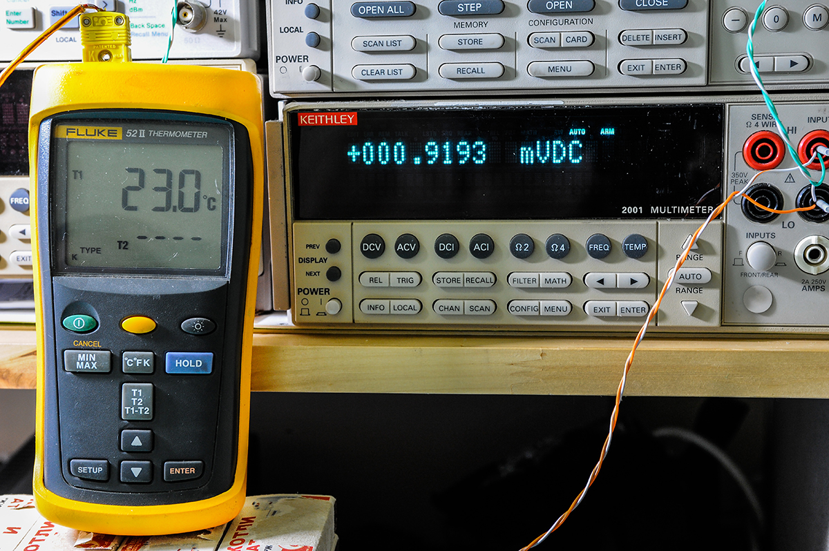fluke-52-2 Fluke 52 II Wired Digital Thermometer, Type J, K, Type T, Type E Probe, 2 Input(s), 1767 °C Max, ±0.05 % + 0.3°C