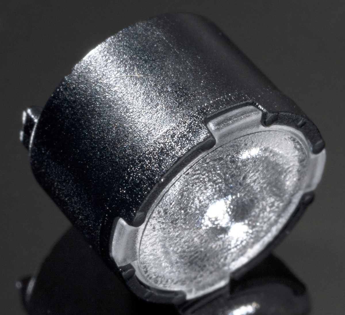 Ledil FP11429_LISA2-WWW-PIN, Lisa2 Series Lens Assembly 34 ° Extra Wide Angle, Oval Beam