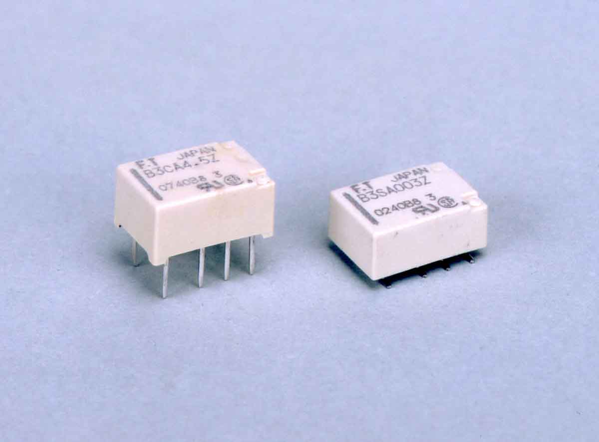 Fujitsu Surface Signal Relay, 4.5V dc Coil, 2A, DPDT