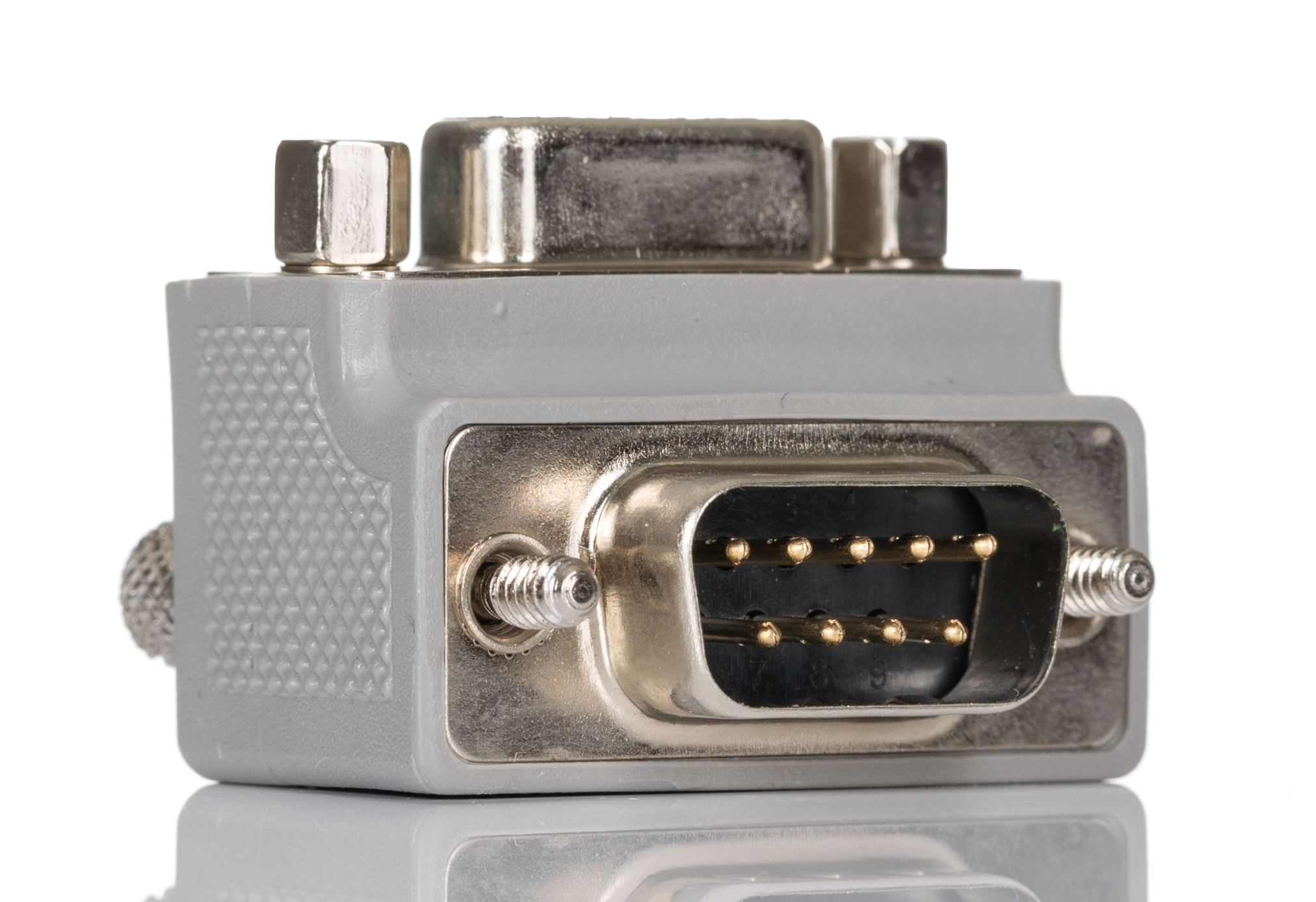 gc99mfra2 StarTech.com D-Sub Adapter 9-Way D-Sub to Male Male 9-Way D-Sub Female Female