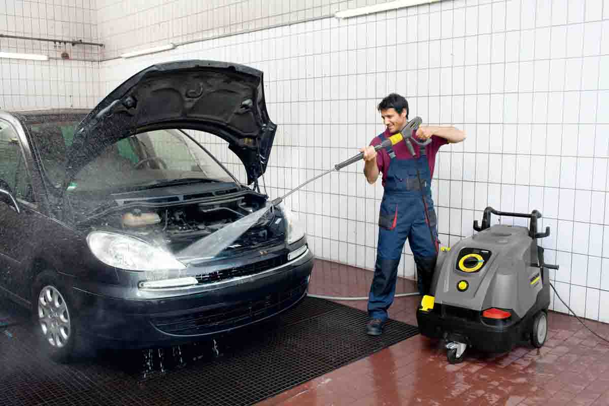 hds-612-c Karcher HDS 6/12 C Hot Water Pressure Washer 240V 120 bar 560 L/h