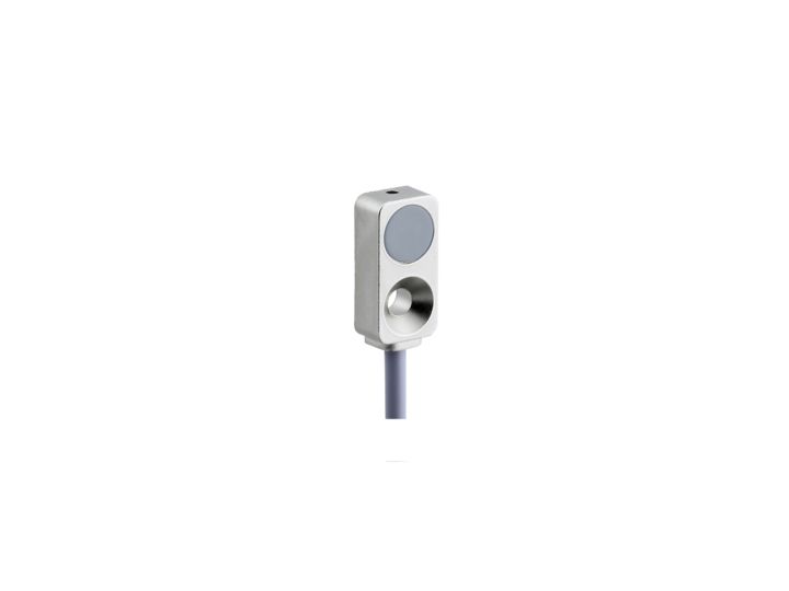 Baumer IFFM 08P37A6/L Rectangular Proximity Sensor, M8 PNP 36V 2 mm 30 V dc 100mA