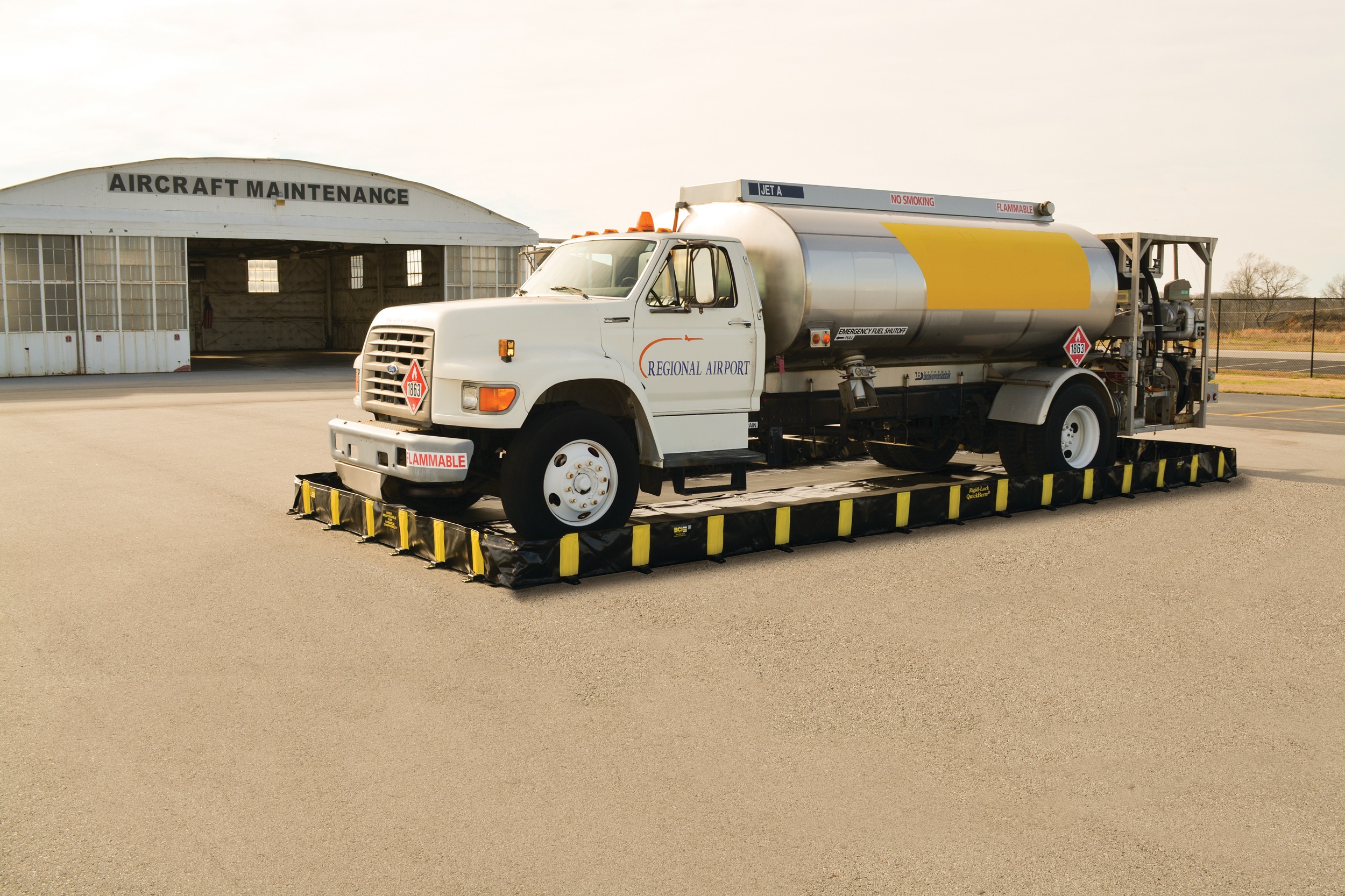 jen28508bl Justrite Spill Control Equipment Flexible Spill Containment Polyvinyl Chloride Coated Fabric 18321 L for Spill Control